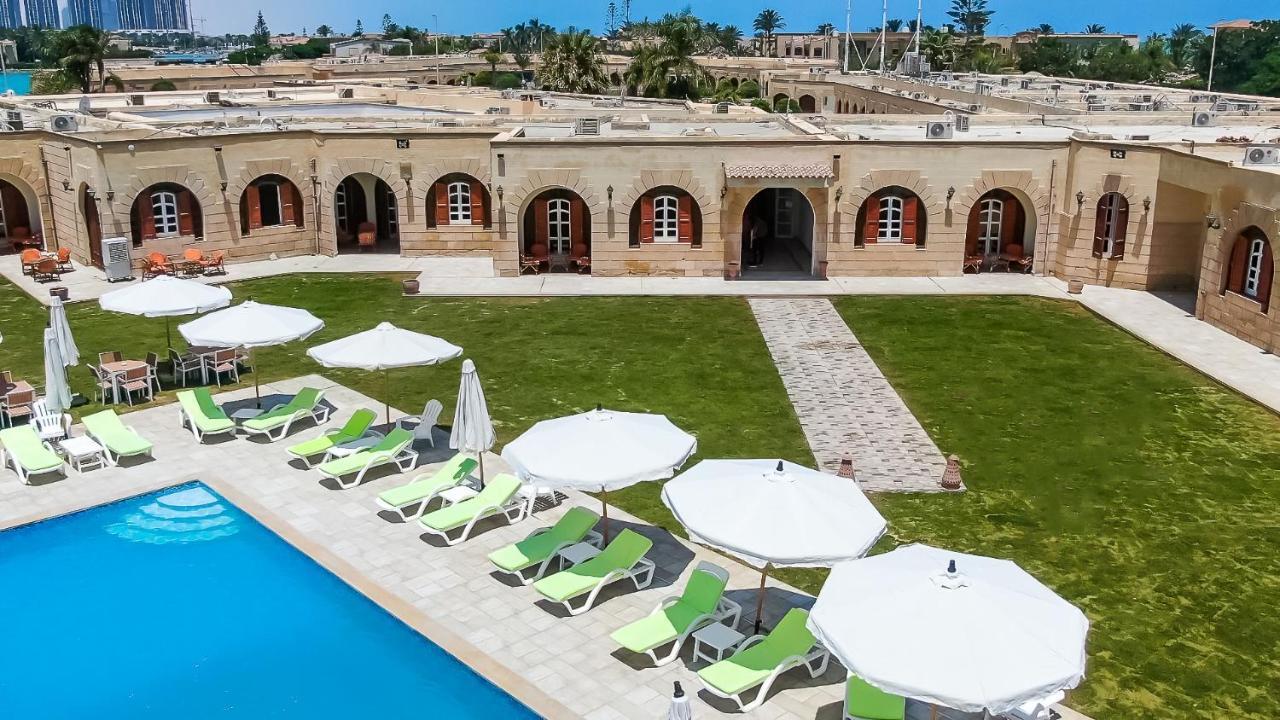 Golden Lake Marina Hotel El Alamein Exterior foto