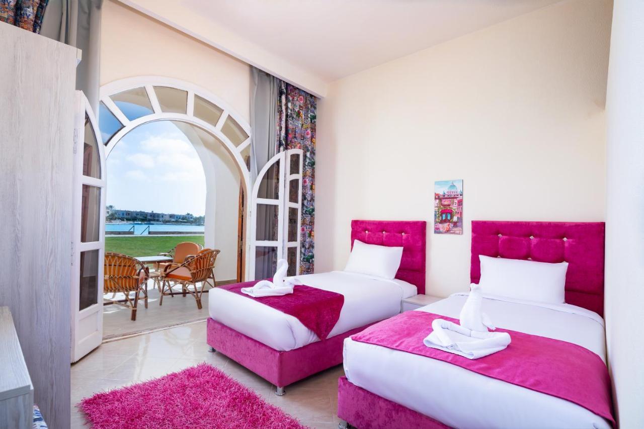 Golden Lake Marina Hotel El Alamein Exterior foto