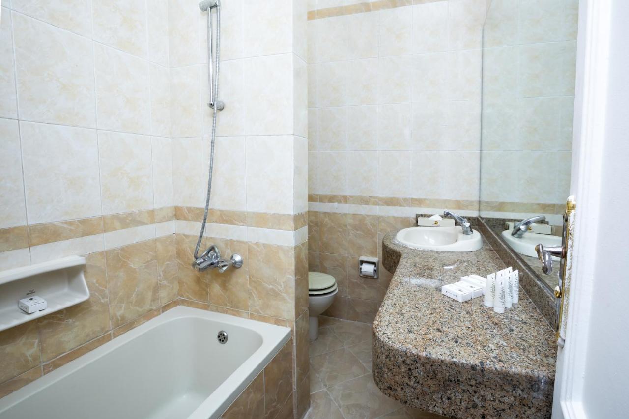Golden Lake Marina Hotel El Alamein Exterior foto
